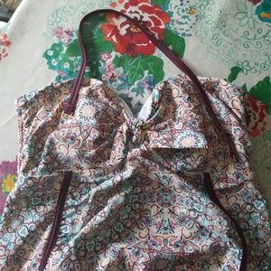 Jessica Simpson Maternity swim